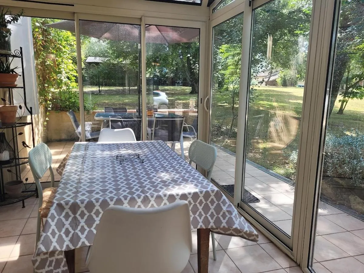 Ferienhaus Charmant Cottage En Pierre Dans Un Parc Arbore Condom